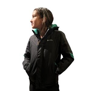 Warm & Durable Winter Jacket for Ages 9-10 by Mountain Warehouse!